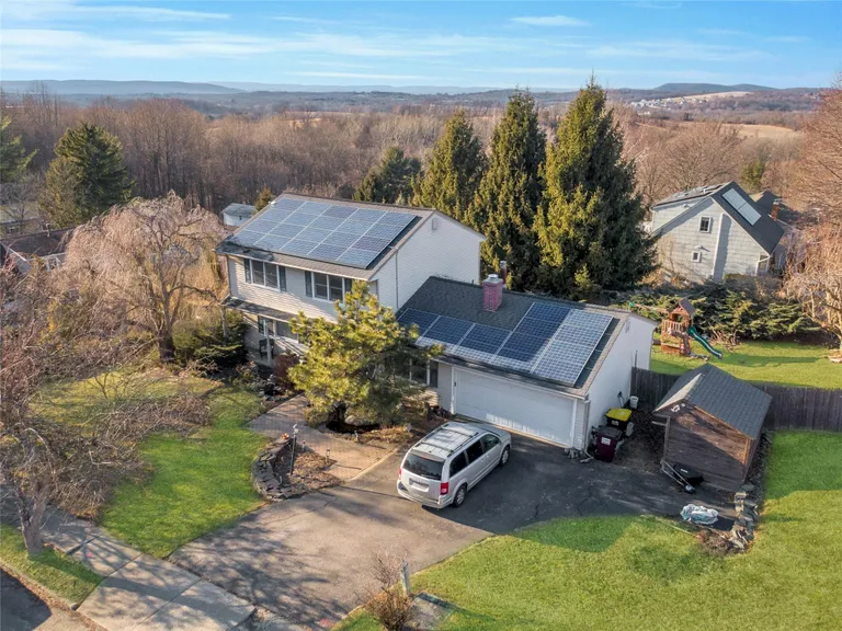 Rockland/Orange/NJ Real Estate | View 12 Country Lane | room 42 | View 43