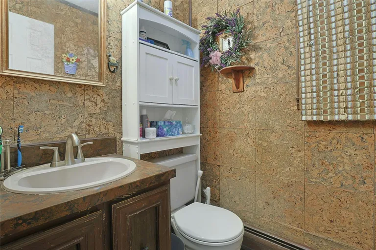 Rockland/Orange/NJ Real Estate | View 12 Country Lane | room 18 | View 19