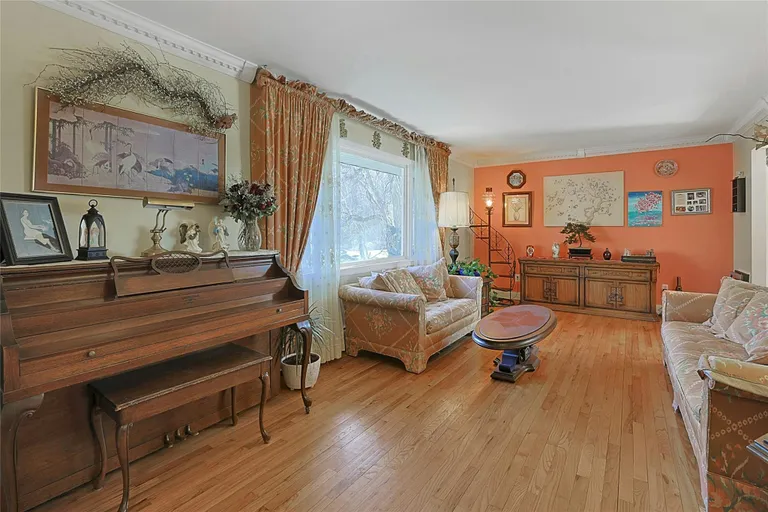 Rockland/Orange/NJ Real Estate | View 12 Country Lane | room 9 | View 10