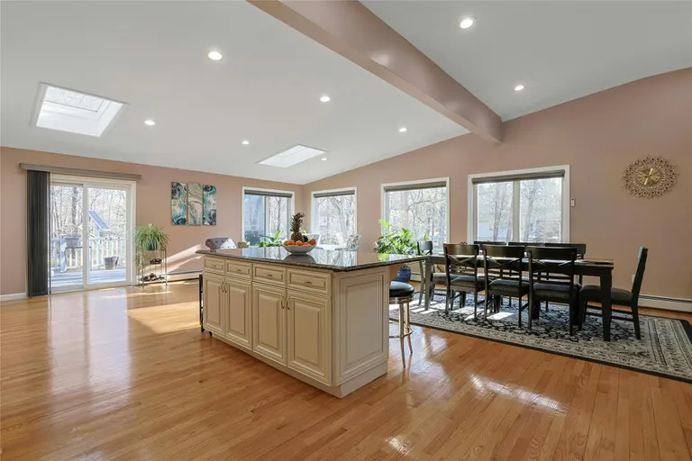 Rockland/Orange/NJ Real Estate | View 160 Phillips Hill Road | room 14 | View 15