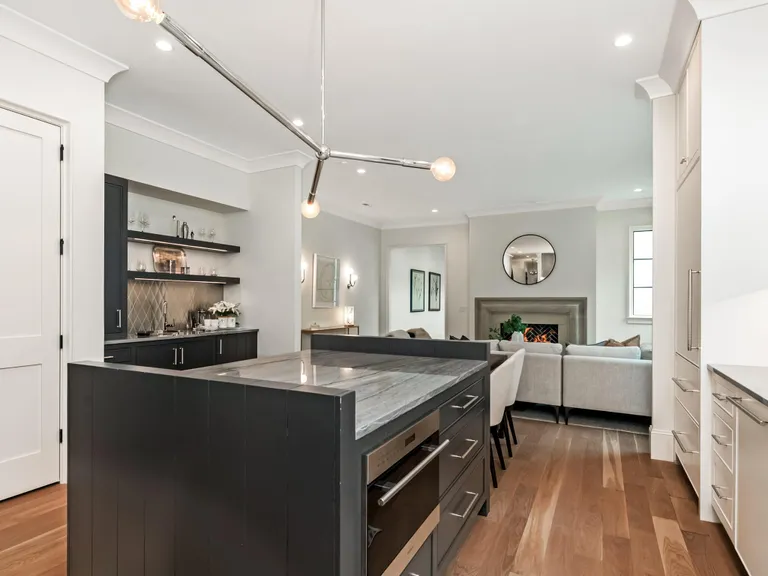 New York City Real Estate | View 238 S Laurel Avenue #B | room 10 | View 11