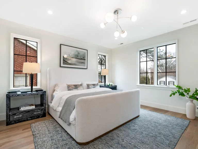 New York City Real Estate | View 238 S Laurel Avenue #B | room 22 | View 23