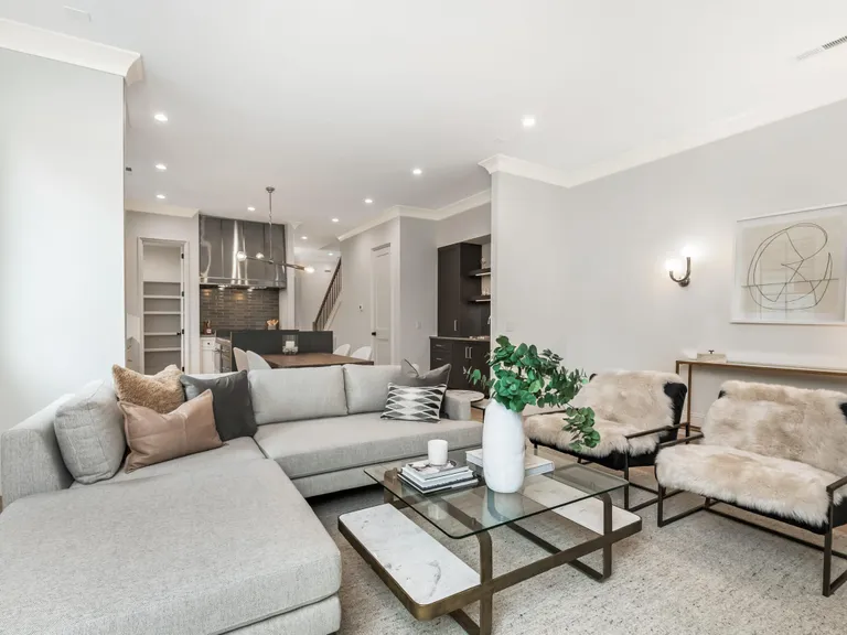 New York City Real Estate | View 238 S Laurel Avenue #B | room 13 | View 14