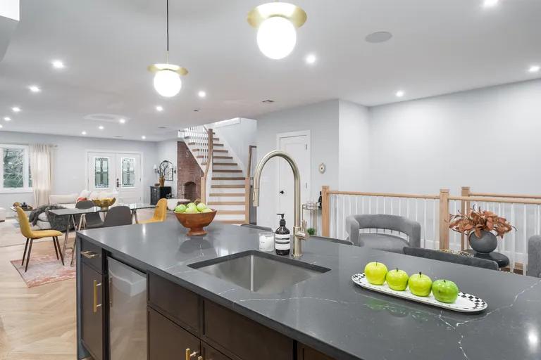 Jersey City/Hoboken Real Estate | View 401 Ogden Ave Unit# 1 | room 10 | View 11