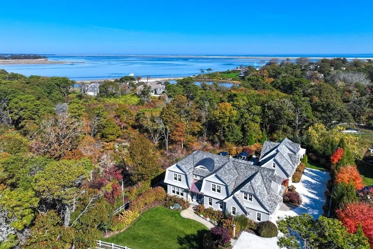 Boston, MA Real Estate | View 114 Cranberry Lane | 7 Beds, 8 Baths | View 1