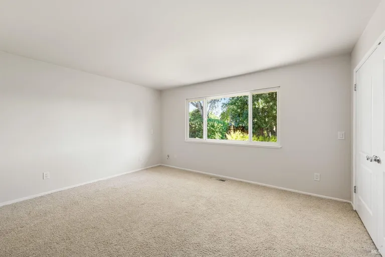 Northern California Real Estate | View 275 Oak Shadow Drive | room 20 | View 21