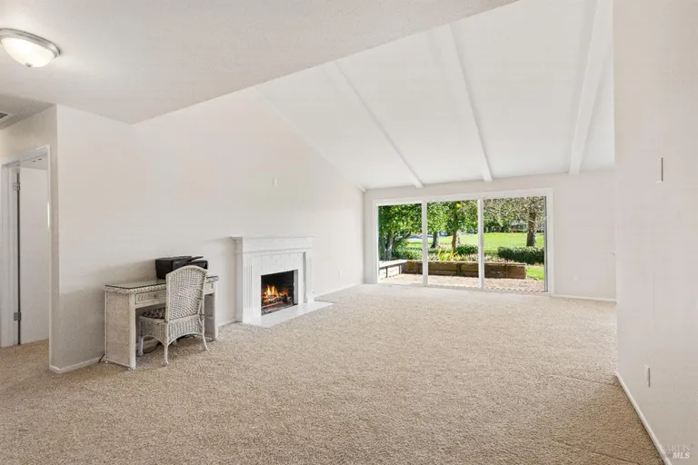 Northern California Real Estate | View 275 Oak Shadow Drive | room 6 | View 7