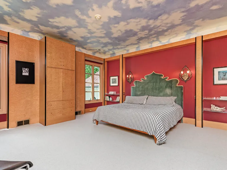 New York City Real Estate | View 2618 Richardson Drive | Upper Level Primary Bedroom | View 28