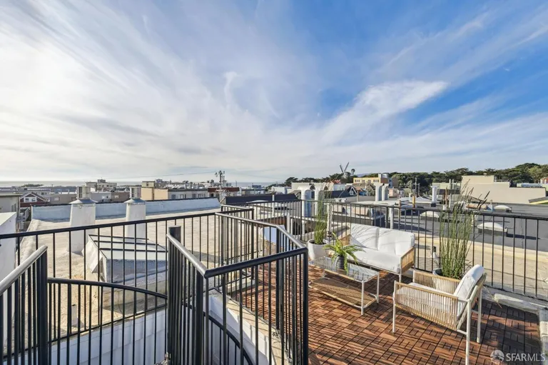 Northern California Real Estate | View 1280 47th | room 23 | View 24