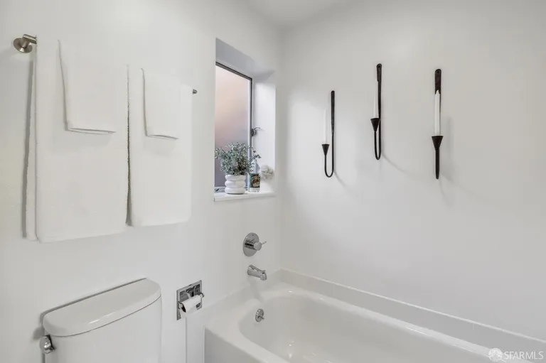 Northern California Real Estate | View 1280 47th | room 17 | View 18