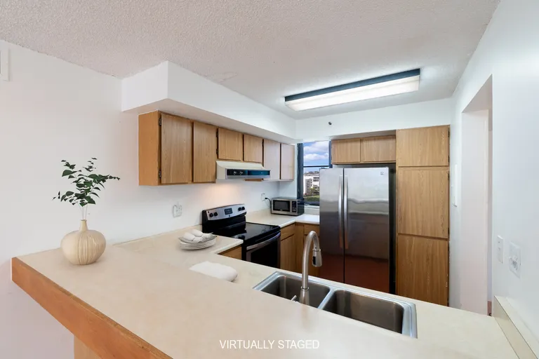 New York City Real Estate | View 990 Ala Nanala Street, #8A | room 6 | View 7