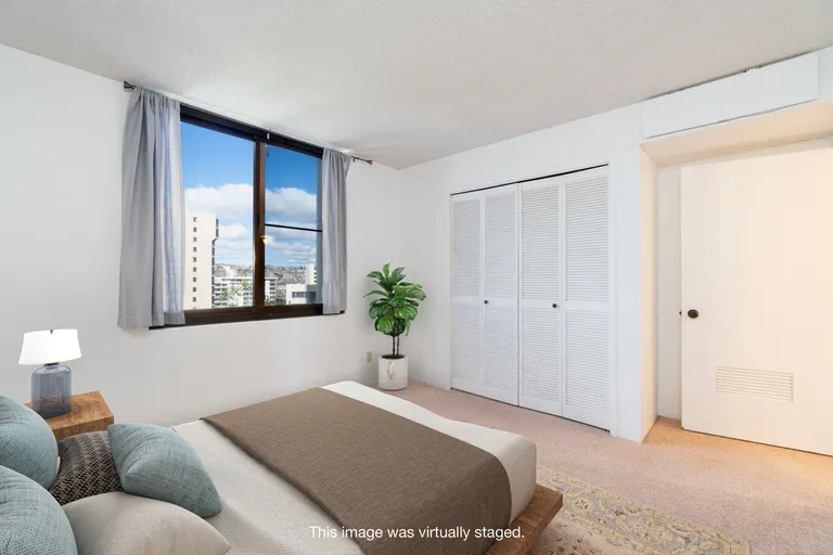 New York City Real Estate | View 990 Ala Nanala Street, #8A | room 10 | View 11