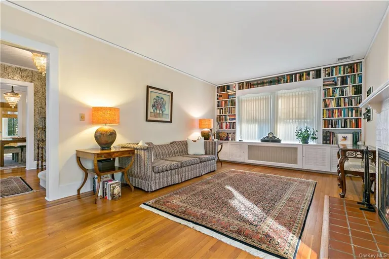 New York City Real Estate | View 150 Merlin Avenue | room 6 | View 7