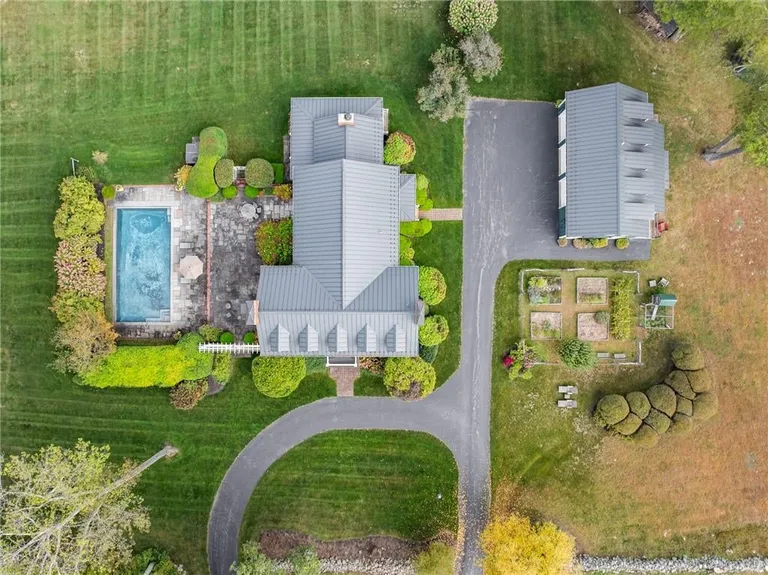 Hudson Valley Real Estate | View 836 Duell Road | room 3 | View 4