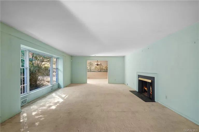 New York City Real Estate | View 357 Crow Hill Road | room 3 | View 4