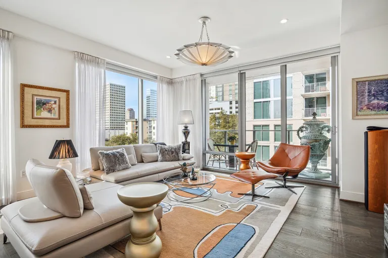 The Woodlands Real Estate | View 2047 Westcreek Lane #402 | room 1 | View 2