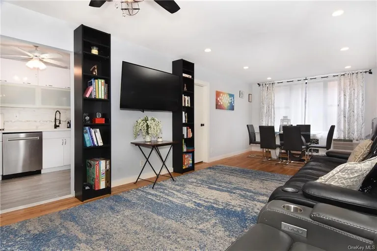 New York City Real Estate | View 119 S Highland Avenue Unit# 3E | room 5 | View 6