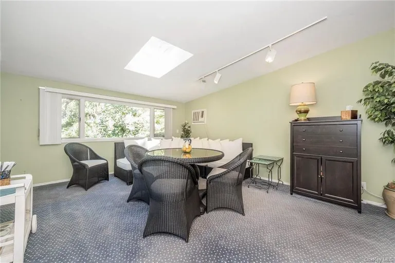 New York City Real Estate | View 79 Plymouth Drive | room 11 | View 12