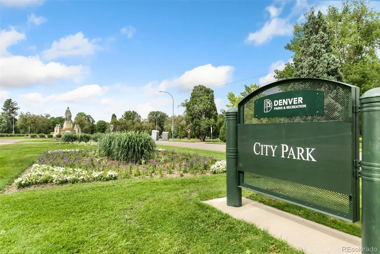 Denver Real Estate | View 1827 N Bellaire Street | room 38 | View 39