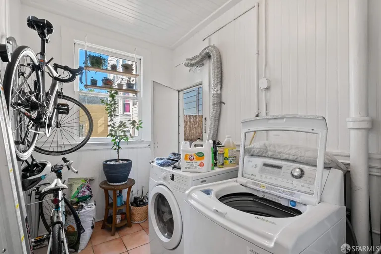 Northern California Real Estate | View 123 Albion | room 21 | View 22