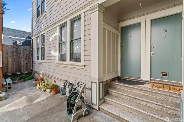 Northern California Real Estate | View 123 Albion | room 31 | View 32