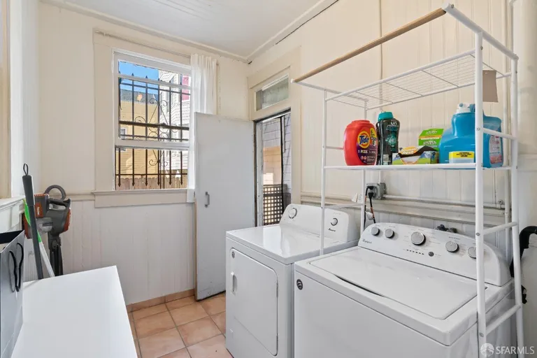 Northern California Real Estate | View 123 Albion | room 19 | View 20