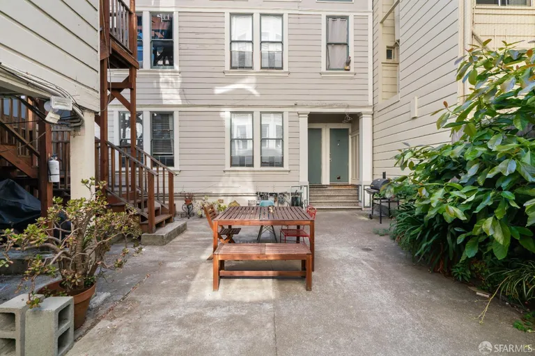 Northern California Real Estate | View 123 Albion | room 32 | View 33