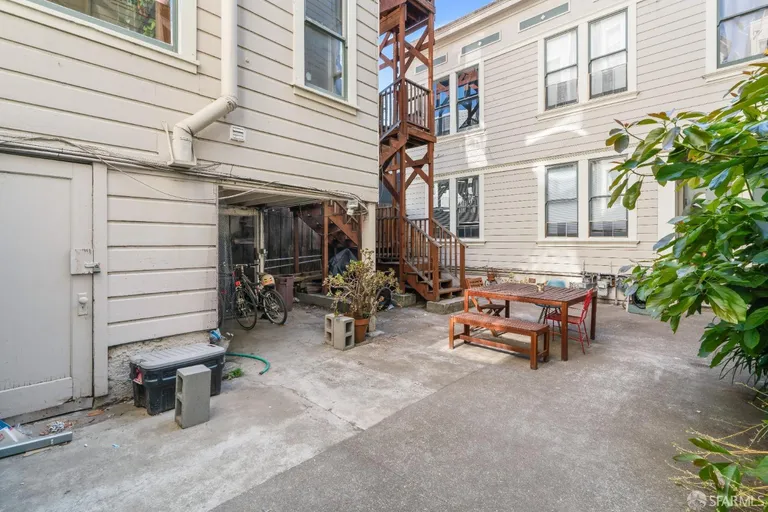 Northern California Real Estate | View 123 Albion | room 33 | View 34