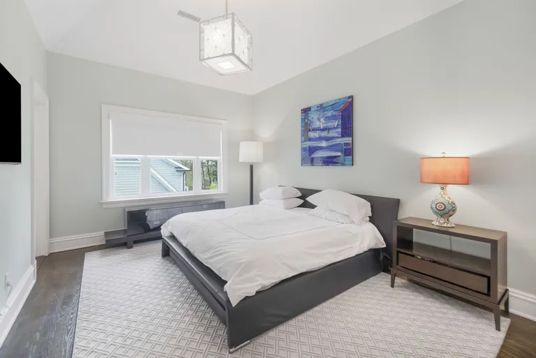 New York City Real Estate | View 28 Verona Drive | room 26 | View 27