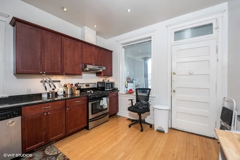New York City Real Estate | View 2718 N Mozart | room 5 | View 6