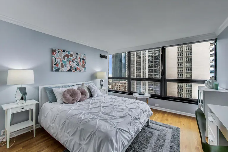 New York City Real Estate | View 360 E Randolph, 1201 | room 23 | View 24