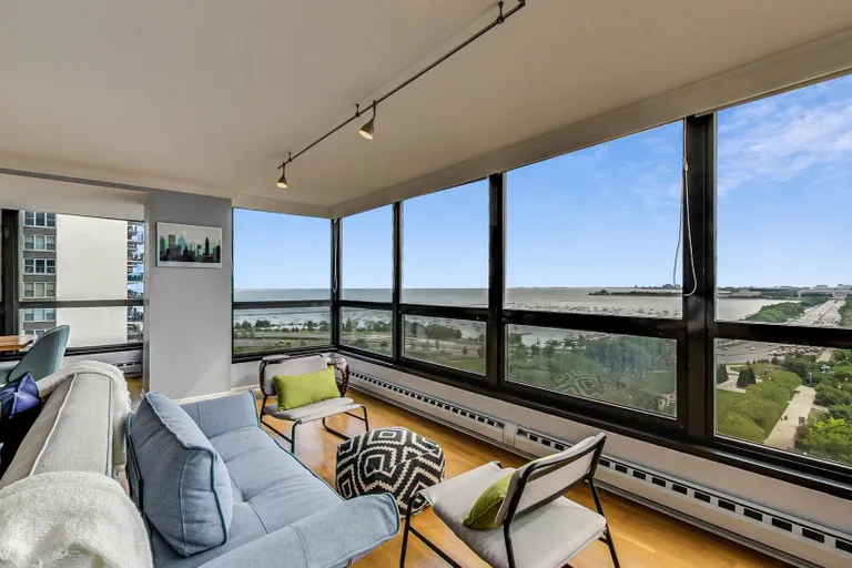 New York City Real Estate | View 360 E Randolph, 1201 | room 6 | View 7