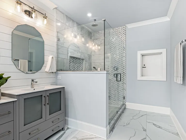 New York City Real Estate | View 2025 Euclid Avenue | First Floor Primary Bathroom | View 23