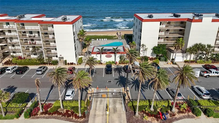 Central Florida Real Estate | View 6727 Turtlemound Road Unit# 417 | 2 Beds, 2 Baths | View 1
