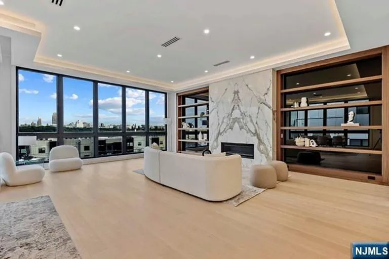 Bergen County Real Estate | View 26B Oakdene Terrace | room 6 | View 7
