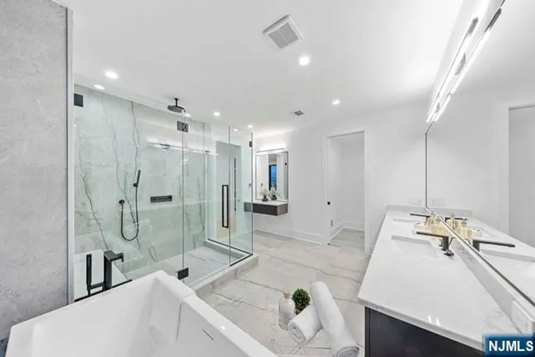 Bergen County Real Estate | View 26B Oakdene Terrace | room 21 | View 22