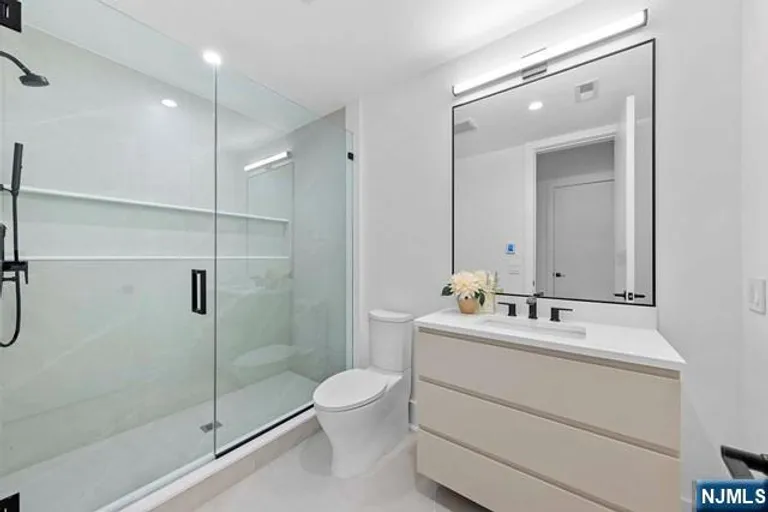 Bergen County Real Estate | View 26B Oakdene Terrace | room 30 | View 31