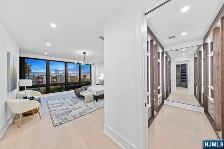 Bergen County Real Estate | View 26B Oakdene Terrace | room 16 | View 17