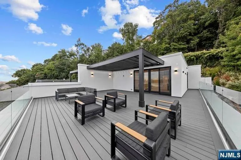 Bergen County Real Estate | View 26B Oakdene Terrace | room 40 | View 41