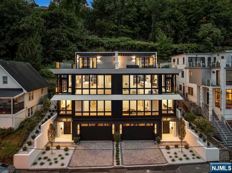 Bergen County Real Estate | View 26B Oakdene Terrace | 6 Beds, 6 Baths | View 1