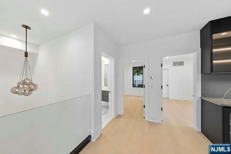 Bergen County Real Estate | View 26B Oakdene Terrace | room 22 | View 23