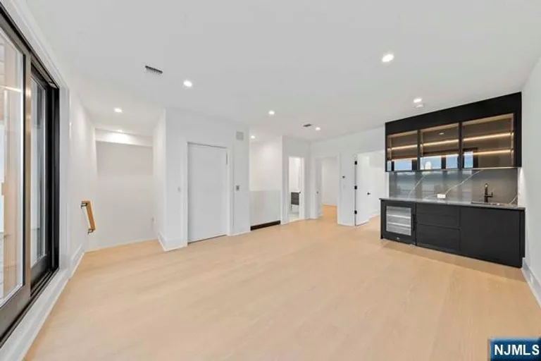 Bergen County Real Estate | View 26B Oakdene Terrace | room 26 | View 27