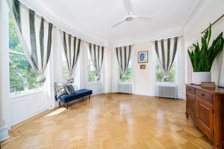 New York City Real Estate | View 901 Castle Point Terrace | room 18 | View 19