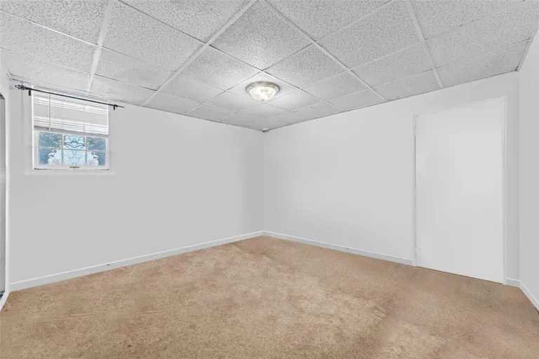 Westchester Real Estate | View 21 Pershing Avenue | room 29 | View 30