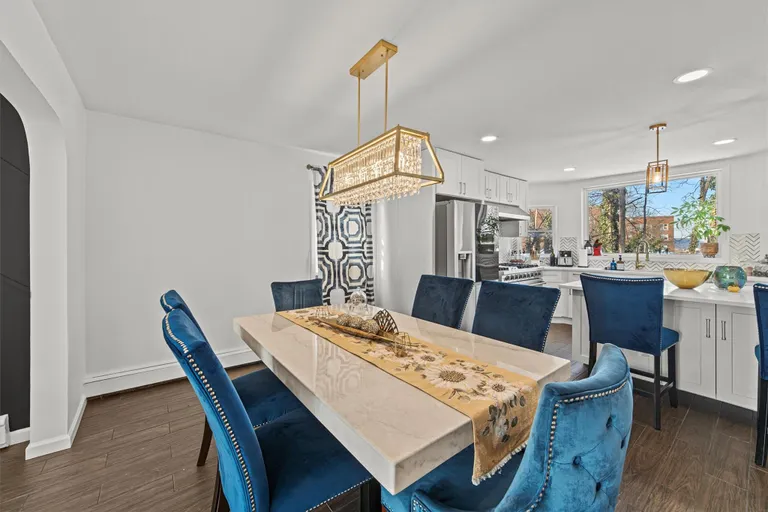 Westchester Real Estate | View 21 Pershing Avenue | room 7 | View 8