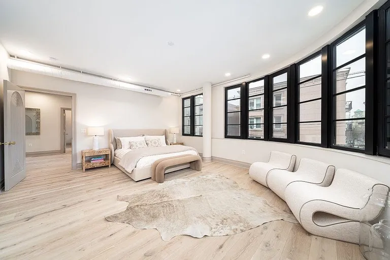 New York City Real Estate | View 201 Park Ave Unit# 1 | room 25 | View 26