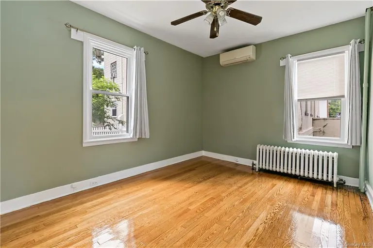New York City Real Estate | View 23 Andrews Lane | room 6 | View 7
