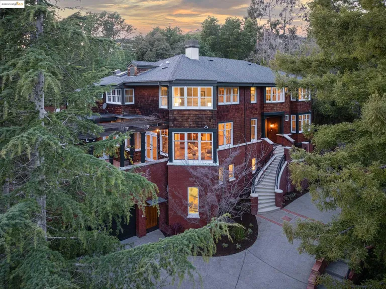 Northern California Real Estate | View 135 Cross Rd | 6 Beds, 6 Baths | View 1