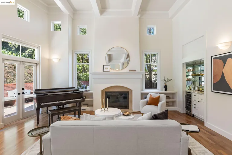 Northern California Real Estate | View 135 Cross Rd | room 10 | View 11