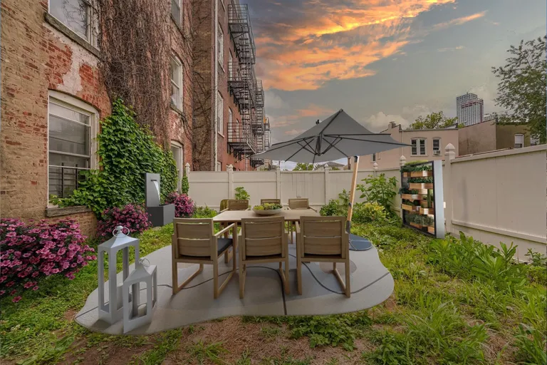 New York City Real Estate | View 25 St Pauls Ave Unit# 1A | room 21 | View 22